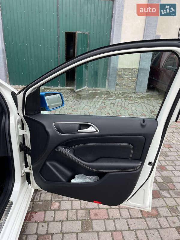 Хетчбек Mercedes-Benz B-Class 2015 в Золочеві