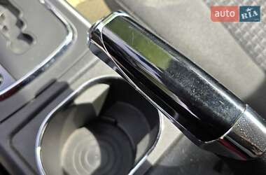 Хетчбек Mercedes-Benz B-Class 2011 в 