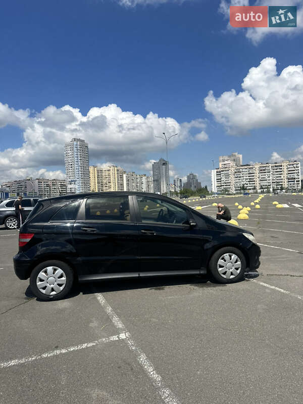 Хэтчбек Mercedes-Benz B-Class 2006 в Киеве