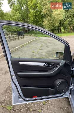 Хэтчбек Mercedes-Benz B-Class 2007 в 