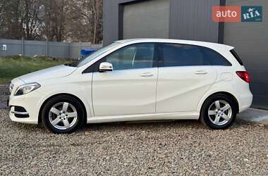 Хэтчбек Mercedes-Benz B-Class 2015 в 