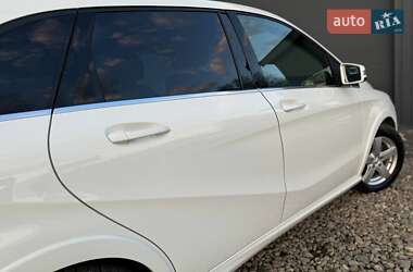 Хэтчбек Mercedes-Benz B-Class 2015 в 