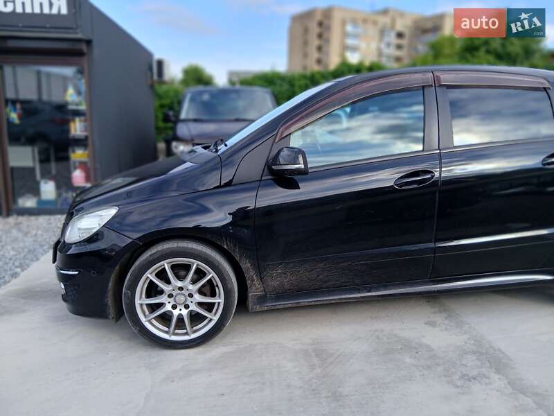 Хэтчбек Mercedes-Benz B-Class 2011 в Киеве