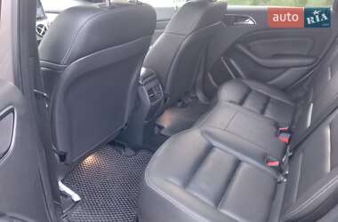 Хэтчбек Mercedes-Benz B-Class 2015 в 