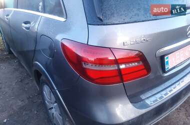 Хэтчбек Mercedes-Benz B-Class 2015 в 