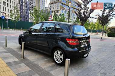 Хэтчбек Mercedes-Benz B-Class 2006 в 