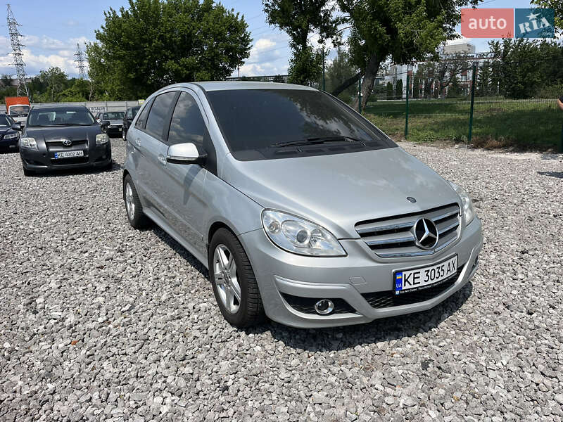 Хетчбек Mercedes-Benz B-Class 2010 в Кривому Розі