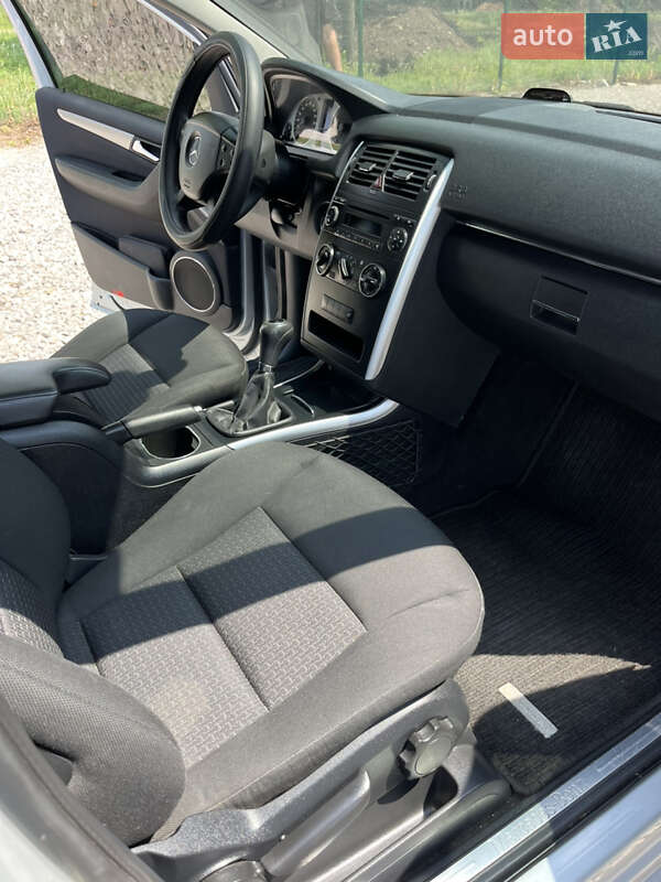 Хетчбек Mercedes-Benz B-Class 2010 в Кривому Розі