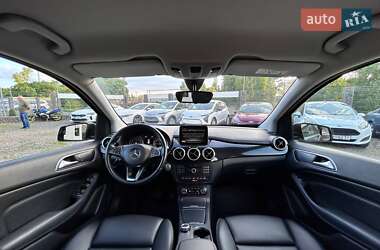 Хетчбек Mercedes-Benz B-Class 2017 в 
