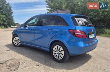 Хэтчбек Mercedes-Benz B-Class 2015 в 