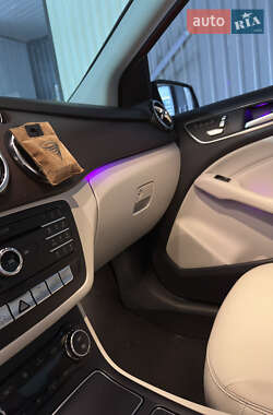 Хэтчбек Mercedes-Benz B-Class 2015 в 