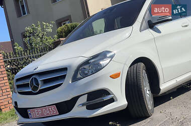 Хетчбек Mercedes-Benz B-Class 2017 в 