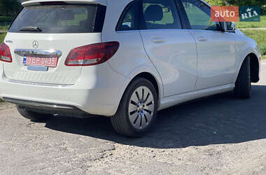 Хетчбек Mercedes-Benz B-Class 2017 в 