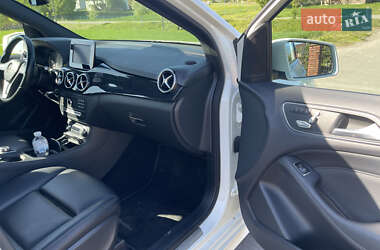 Хетчбек Mercedes-Benz B-Class 2017 в 