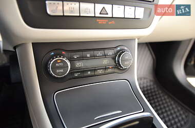 Хэтчбек Mercedes-Benz B-Class 2016 в 