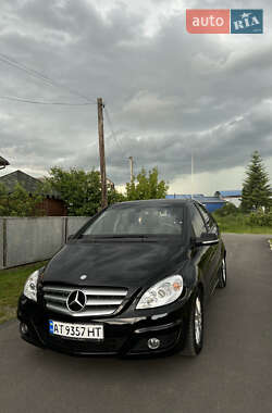 Хетчбек Mercedes-Benz B-Class 2011 в Івано-Франківську