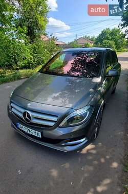 Хэтчбек Mercedes-Benz B-Class 2015 в 