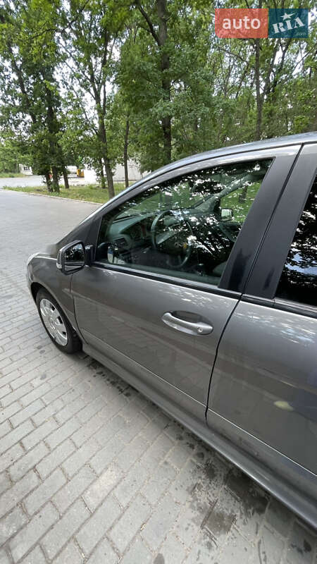 Хэтчбек Mercedes-Benz B-Class 2009 в Николаеве