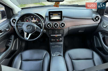 Хэтчбек Mercedes-Benz B-Class 2015 в 