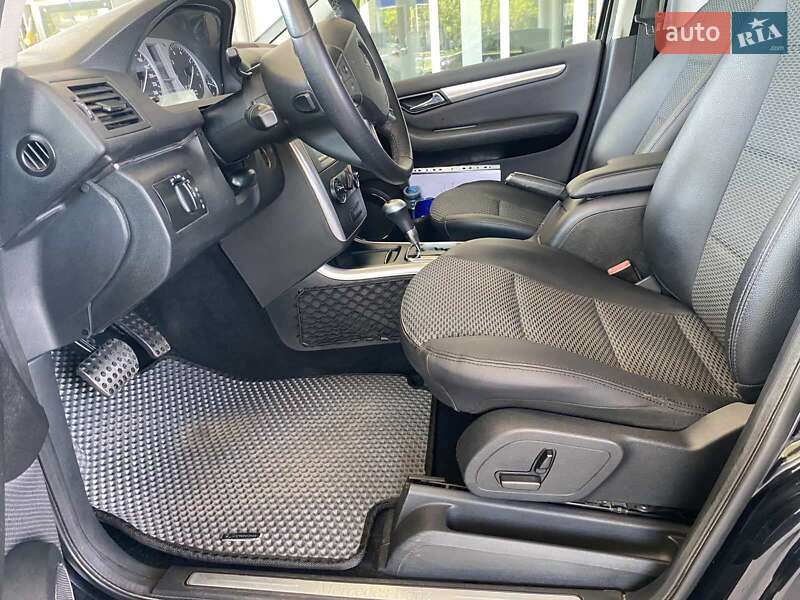 Хэтчбек Mercedes-Benz B-Class 2010 в Николаеве