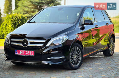 Хэтчбек Mercedes-Benz B-Class 2015 в 