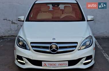 Хэтчбек Mercedes-Benz B-Class 2015 в 