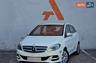 Хэтчбек Mercedes-Benz B-Class 2015 в 