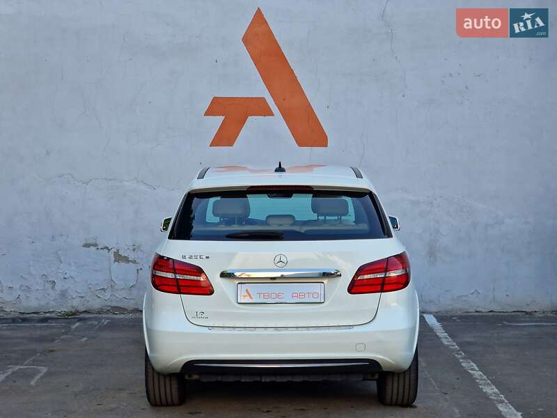 Хэтчбек Mercedes-Benz B-Class 2015 в Одессе фото 32 Хэтчбек Mercedes-Benz B-Class 2015 в Одессе