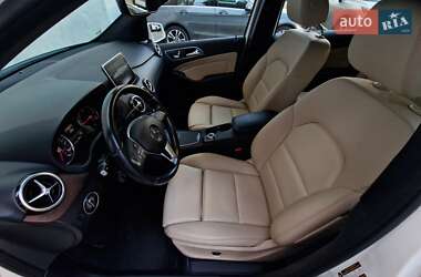 Хэтчбек Mercedes-Benz B-Class 2015 в 