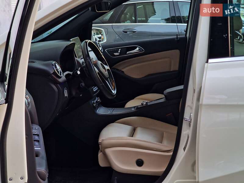 Хэтчбек Mercedes-Benz B-Class 2015 в Одессе фото 38 Хэтчбек Mercedes-Benz B-Class 2015 в Одессе