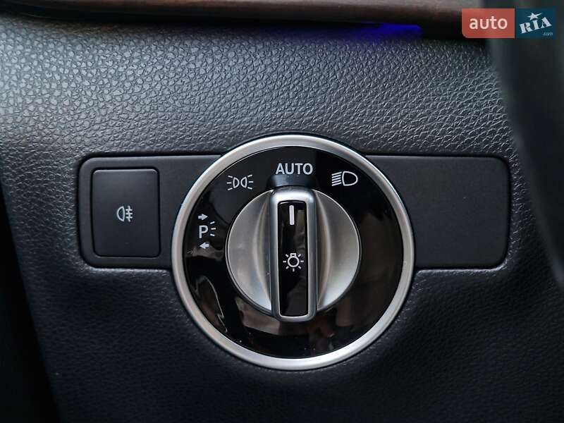 Хэтчбек Mercedes-Benz B-Class 2015 в Одессе фото 54 Хэтчбек Mercedes-Benz B-Class 2015 в Одессе