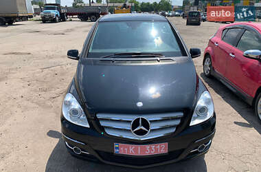 Хэтчбек Mercedes-Benz B-Class 2010 в 