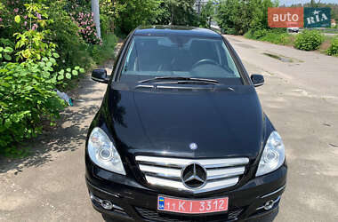 Хэтчбек Mercedes-Benz B-Class 2010 в 
