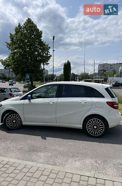 Хэтчбек Mercedes-Benz B-Class 2015 в 