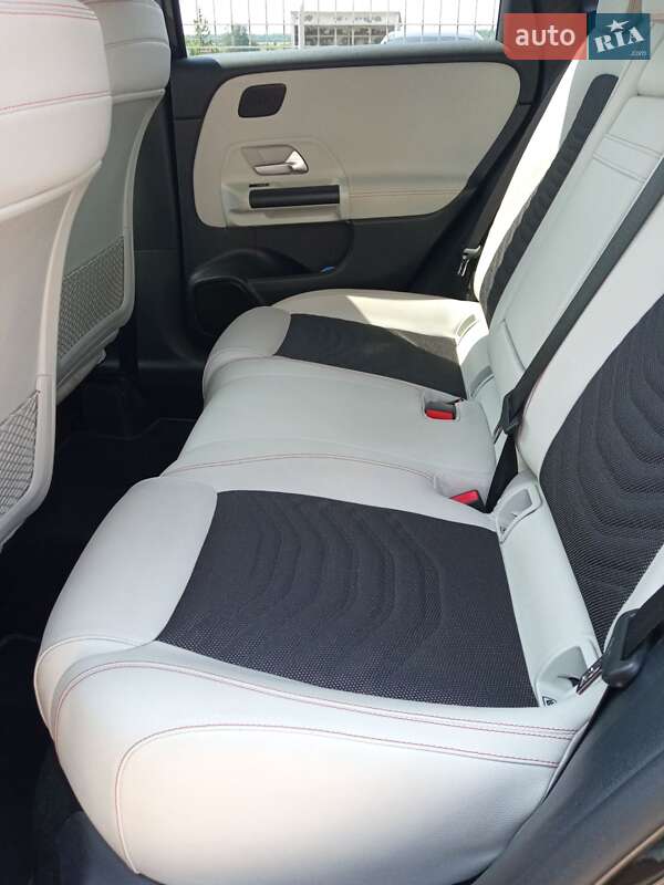 Хэтчбек Mercedes-Benz B-Class 2019 в Казатине