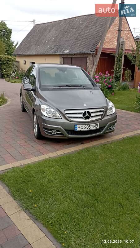 Хетчбек Mercedes-Benz B-Class 2010 в Городку