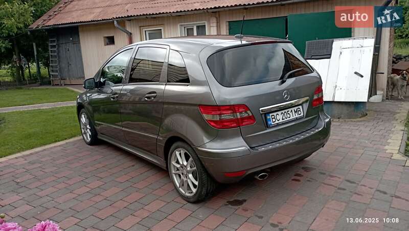 Хетчбек Mercedes-Benz B-Class 2010 в Городку