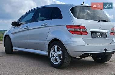 Хэтчбек Mercedes-Benz B-Class 2009 в 
