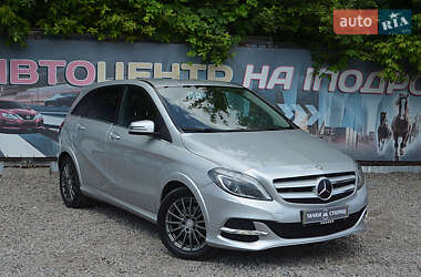 Хэтчбек Mercedes-Benz B-Class 2015 в Киеве