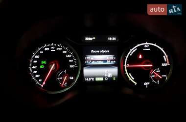 Хэтчбек Mercedes-Benz B-Class 2016 в 