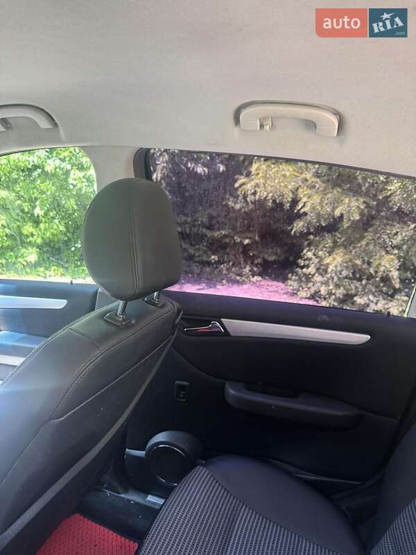 Хэтчбек Mercedes-Benz B-Class 2006 в Черновцах