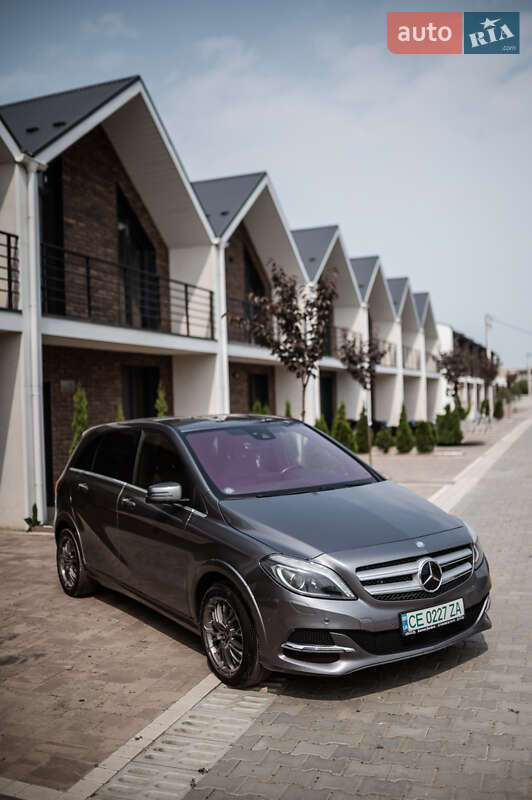 Хетчбек Mercedes-Benz B-Class 2016 в Чернівцях