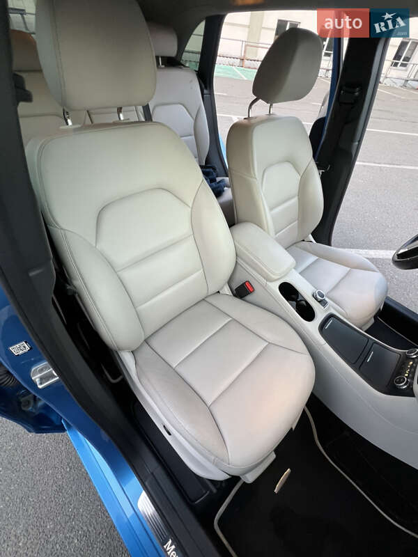 Хэтчбек Mercedes-Benz B-Class 2014 в Киеве