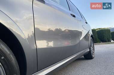 Хэтчбек Mercedes-Benz B-Class 2017 в 