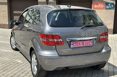 Хэтчбек Mercedes-Benz B-Class 2010 в 