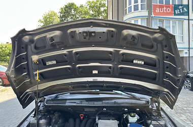 Хэтчбек Mercedes-Benz B-Class 2010 в 