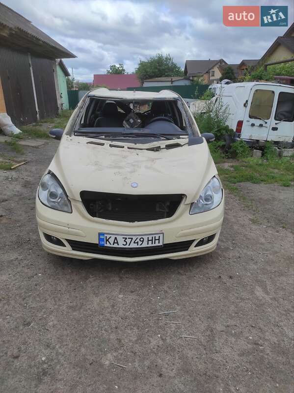 Хэтчбек Mercedes-Benz B-Class 2006 в 