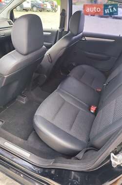 Хэтчбек Mercedes-Benz B-Class 2008 в 