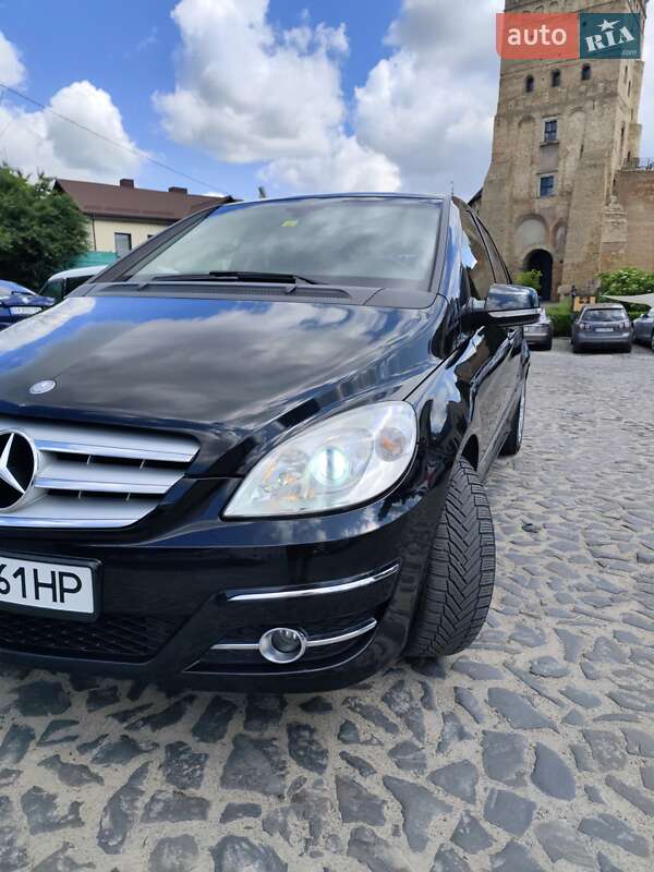 Хэтчбек Mercedes-Benz B-Class 2008 в Луцке фото 3 Хэтчбек Mercedes-Benz B-Class 2008 в Луцке