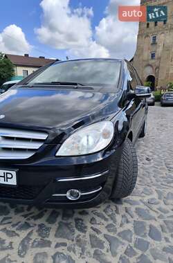Хэтчбек Mercedes-Benz B-Class 2008 в 